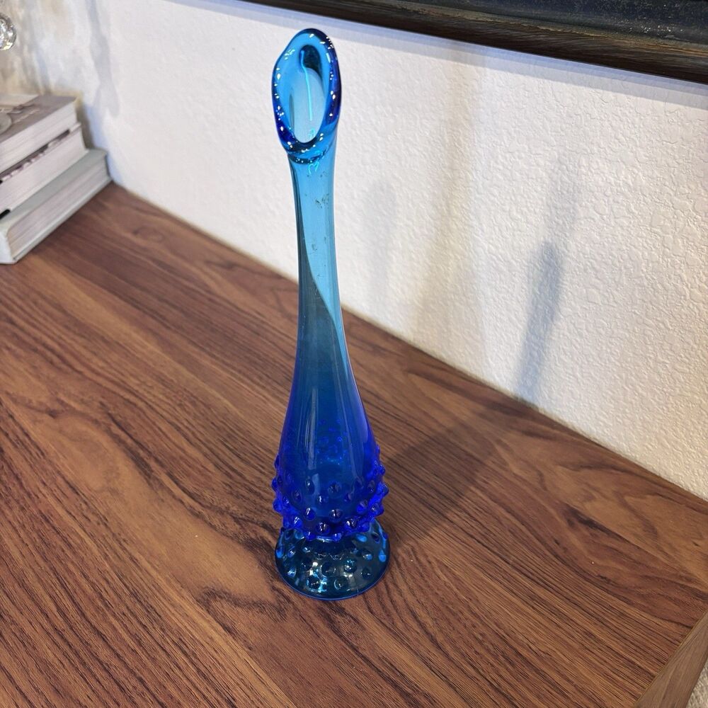 Fenton Swung Bud Vase Blue Hobnail Pattern - Picture 3 of 6